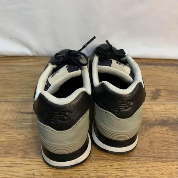 New Balance 574 woman’s size 6.5. Black/white/gray. New condition. Gorgeous! - Picture 5 of 10